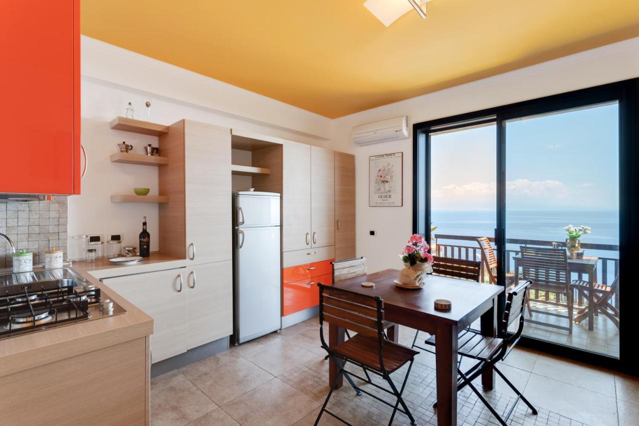 Taormina Panoramic Seaview Apartment Екстер'єр фото