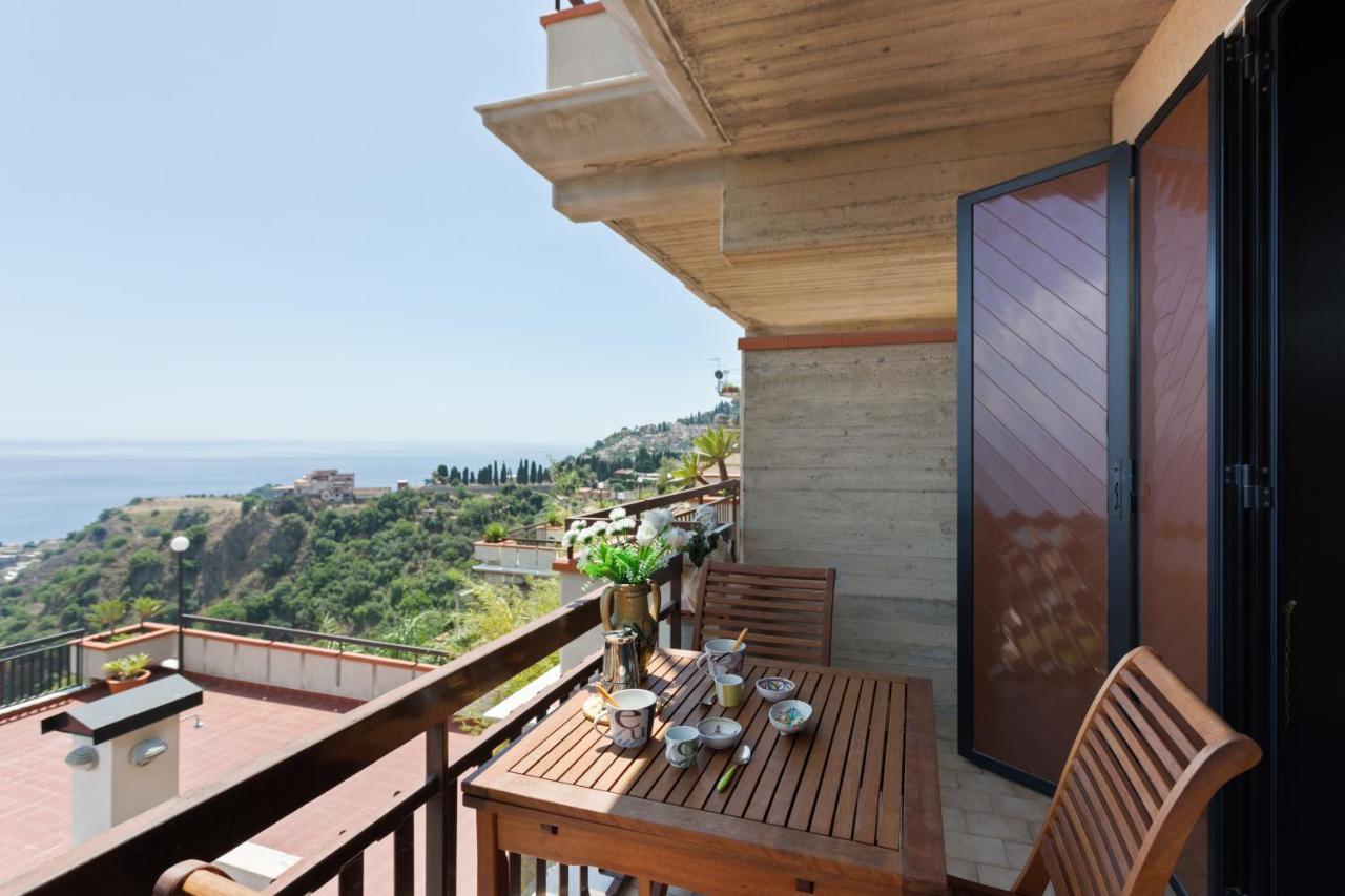 Taormina Panoramic Seaview Apartment Екстер'єр фото
