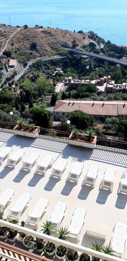 Taormina Panoramic Seaview Apartment Екстер'єр фото