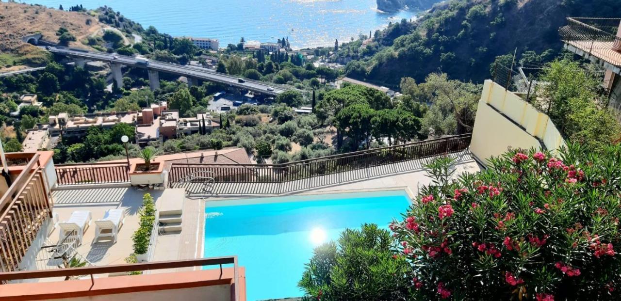Taormina Panoramic Seaview Apartment Екстер'єр фото